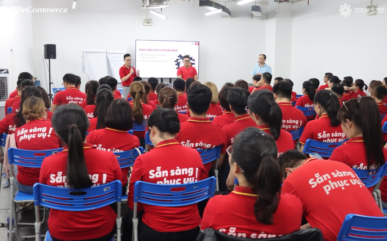 RECAP Chương trình “HEADSALE – TƯ DUY ĐỘT PHÁ” Dành cho đội ngũ kinh doanh WinCommerce (25/05/2026) 20 IMG 2112 lon