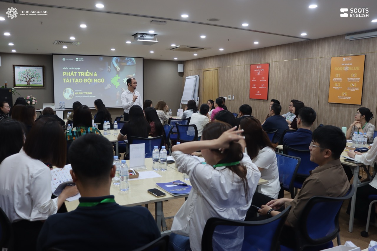 Recap Khoá huấn luyện “Phát triển đội ngũ” nhóm Kế Cận - Inhouse Scots English (06–07/04/2026) 15 IMG 3255 lon