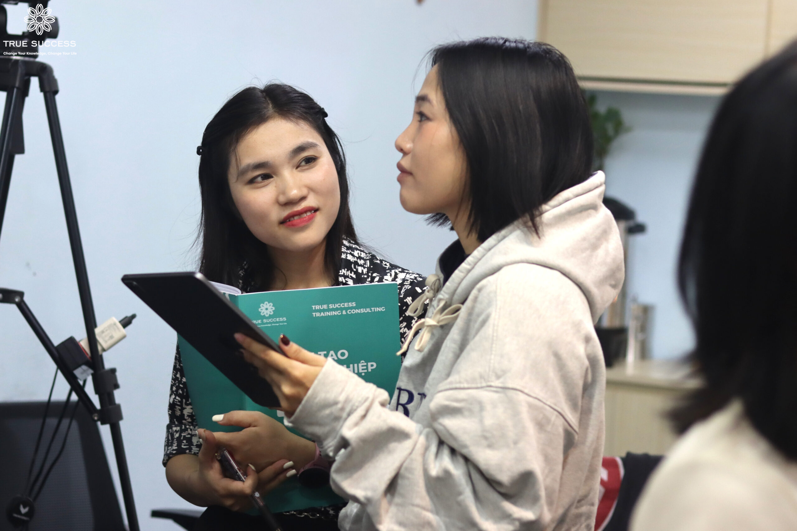 Khóa Huấn luyện Tư duy phản biện dành cho CEO và Lãnh đạo - K07 11 tư duy phản biện