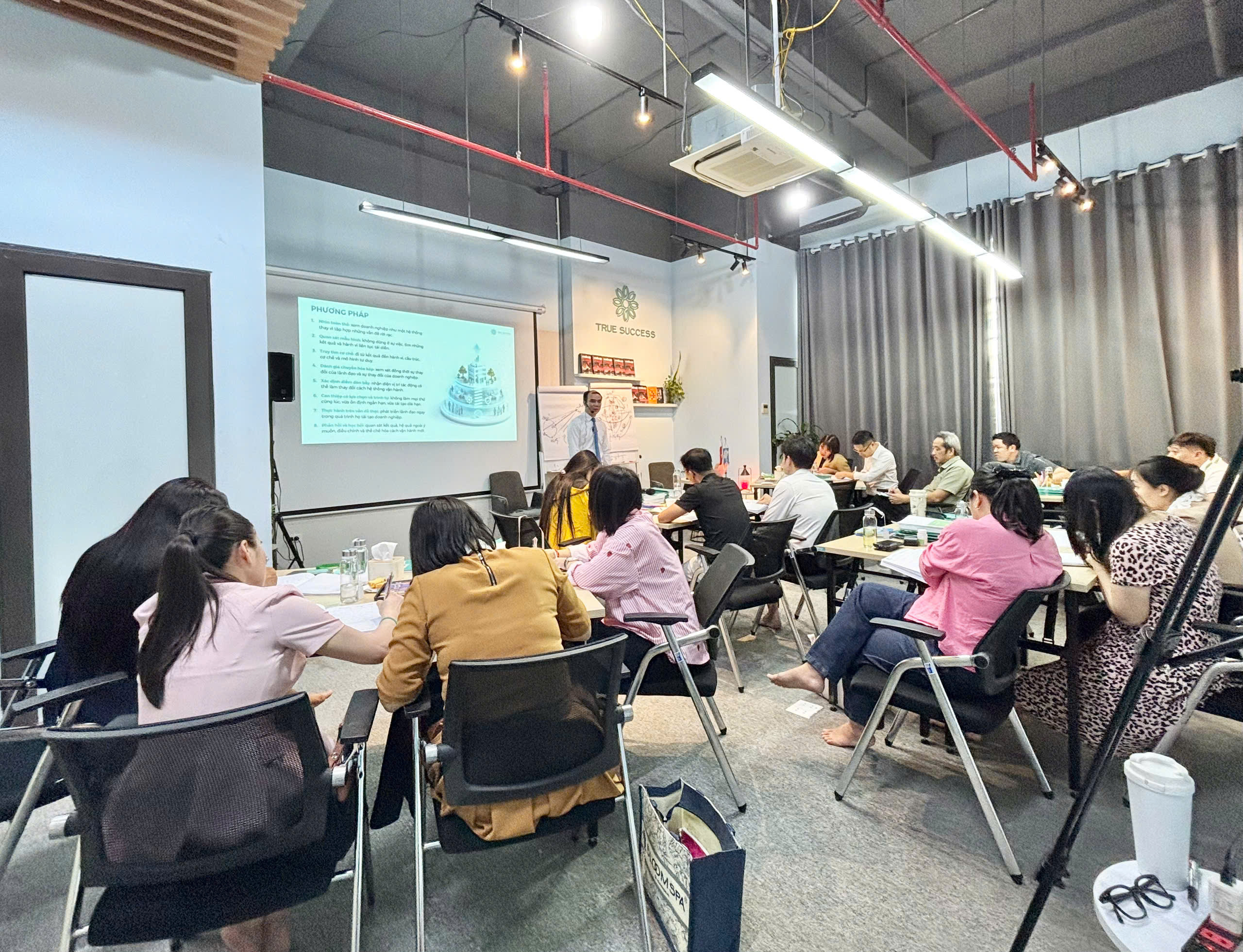 RECAP Chương trình Tổng kết & Tốt nghiệp gói giải pháp Tái tạo doanh nghiệp toàn diện 18 tái tạo doanh nghiệp toàn diện