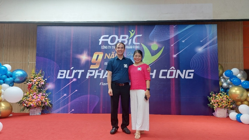 CEO True Success và Chuyên gia Harry Trịnh đã tới chúc sinh nhật FOBIC