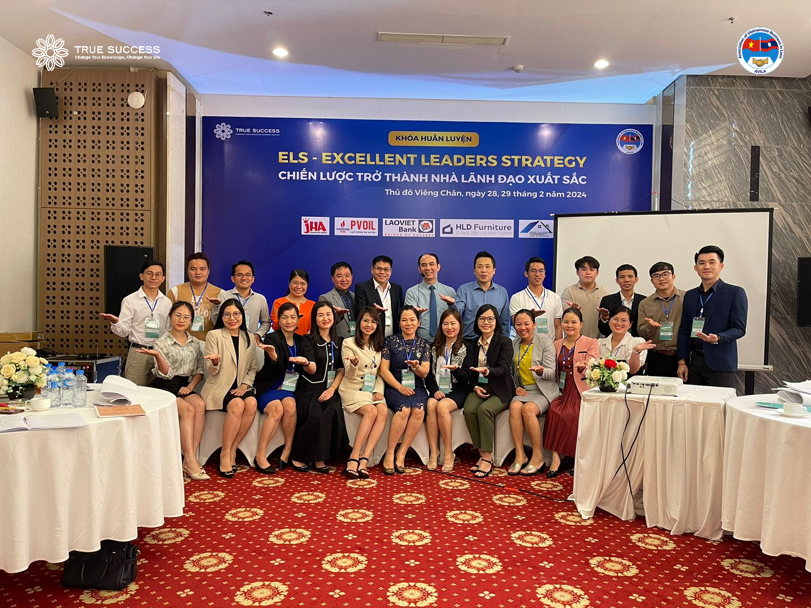 Khóa huấn luyện Chiến lược trở thành nhà lãnh đạo xuất sắc tại thủ đô Vientiane – Lào